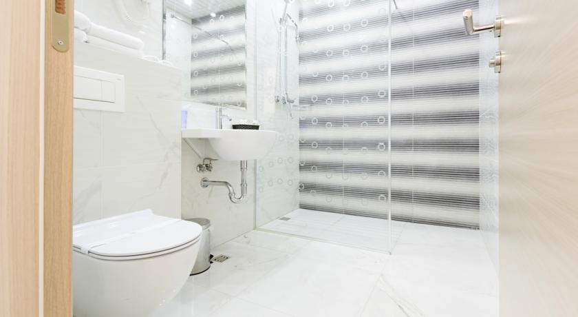 Five Points Square 23